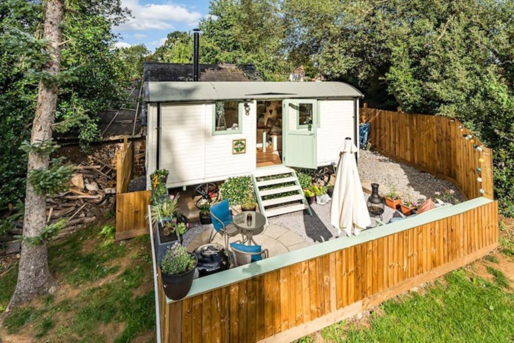 Spinney Retreats - 2 X Unique Shepherds Huts Dog Friendly Northampton Exterior foto